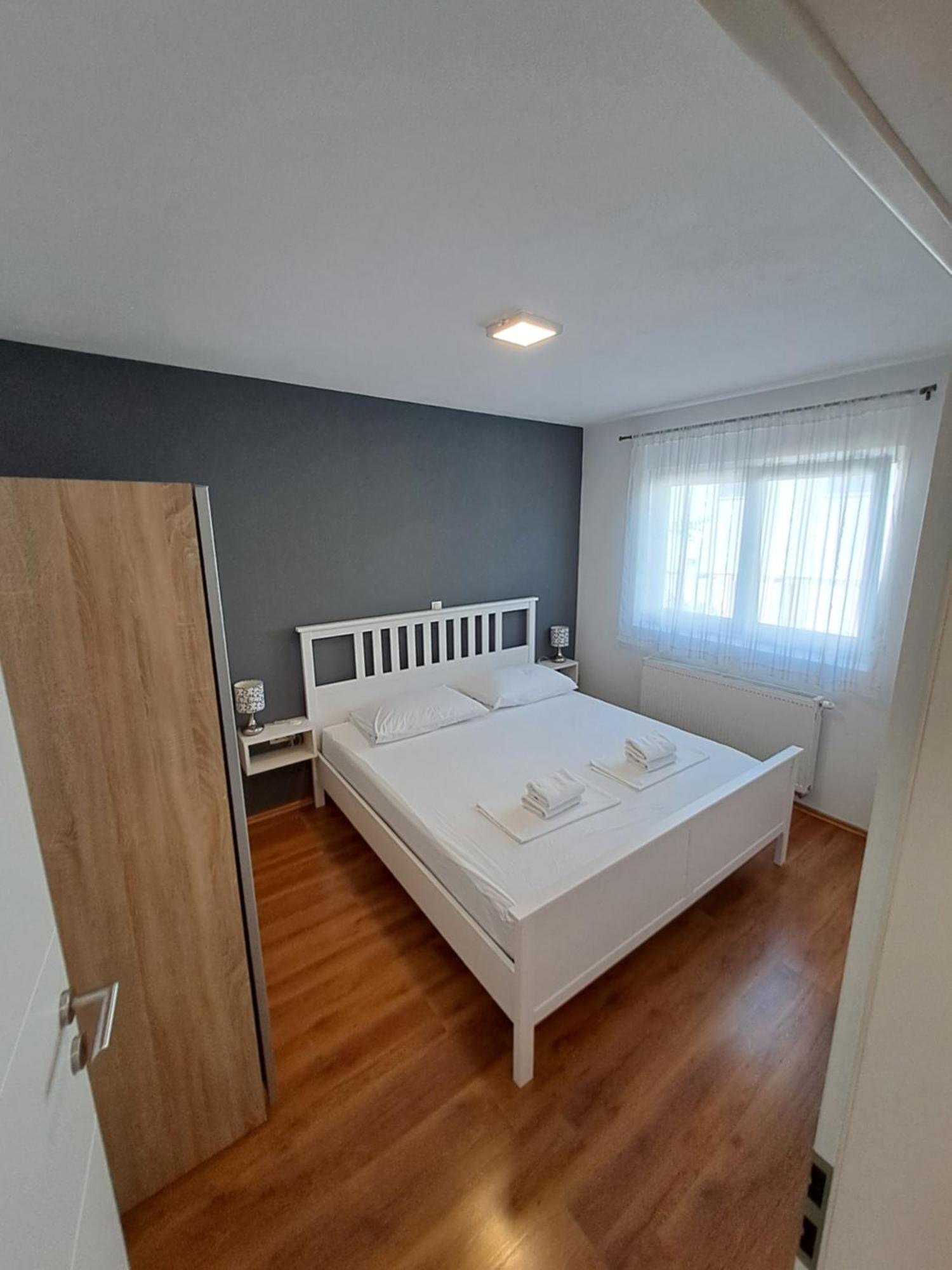 Holiday House Meri Пакоштане Екстер'єр фото